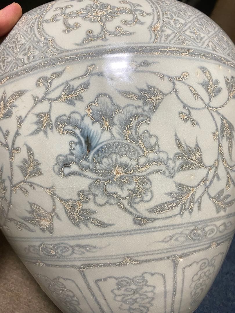 明時代　陶器製花瓶　骨董品. 海から引き揚げられた品物