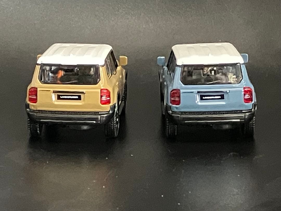 限定1セット　4台Toyota Land Cruiser 2色セット