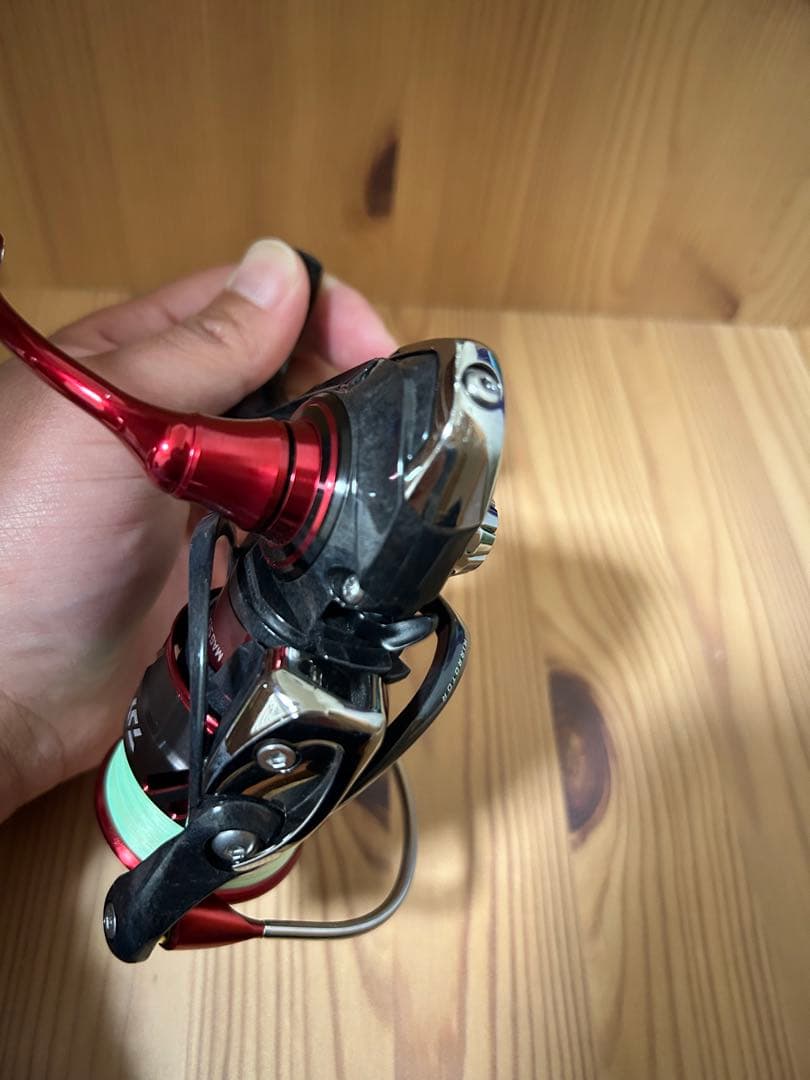 Daiwa AEGIS 2003F-H スピニングリール