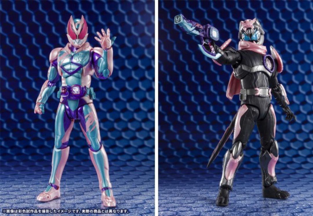 ㊗️小説化S.H.figuarts仮面ライダーリバイ&バイス　新品未開封