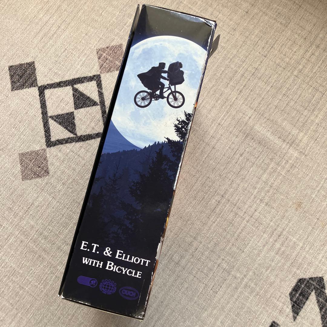 E.T. & Elliott with Bicycle フィギュア 40周年記念