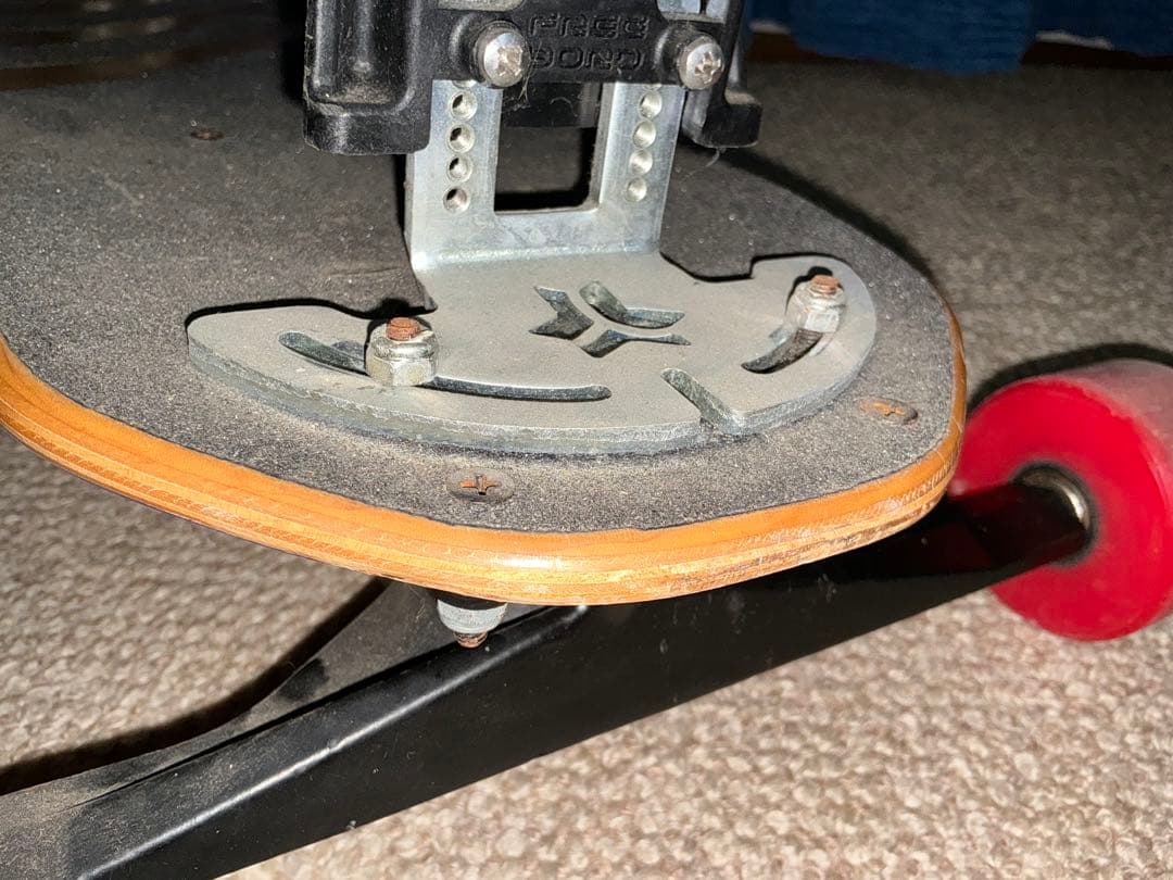スノーボードのオフトレに最適　スノボ感抜群 Freeboard サイズ77