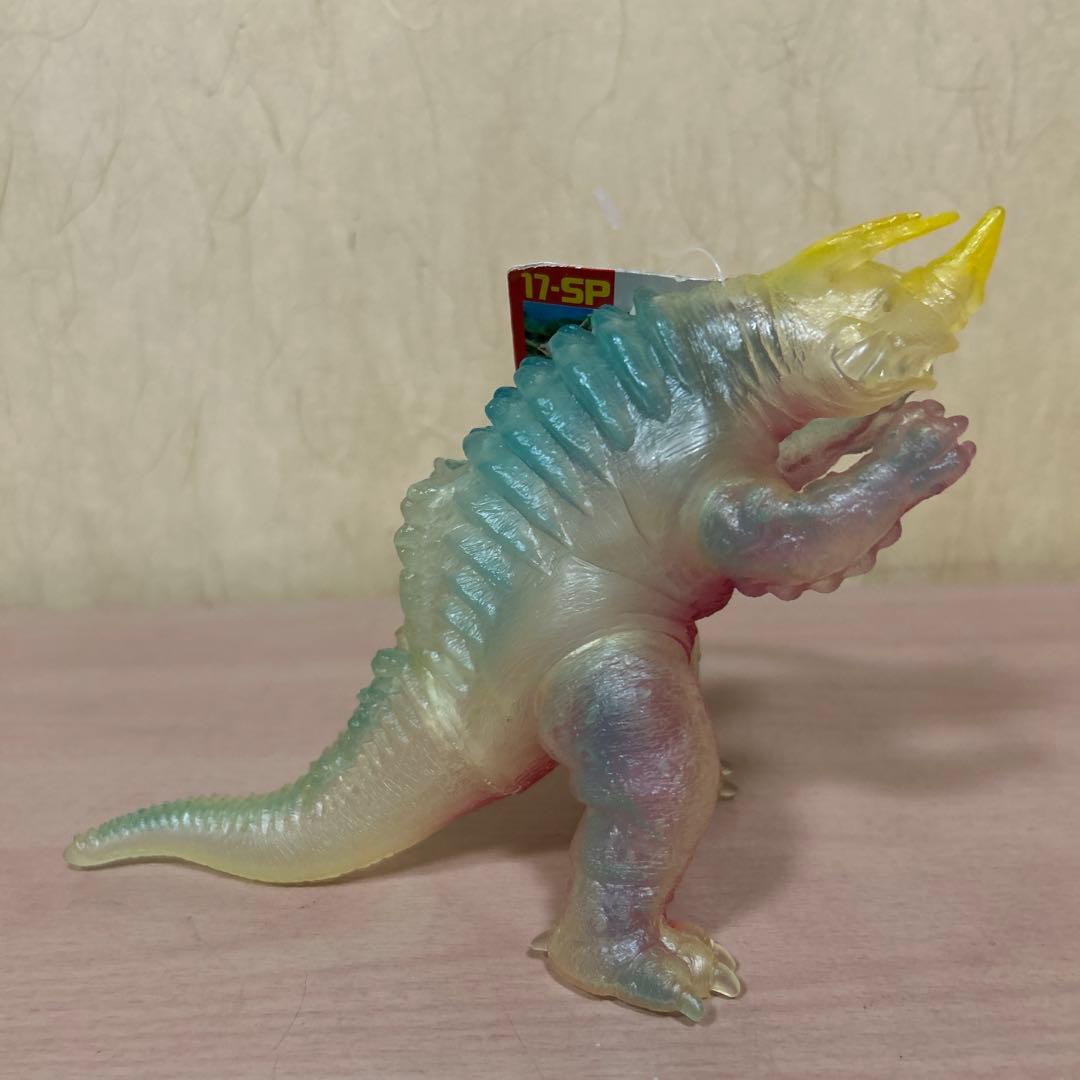 ウルトラ怪獣　ネロンガ　透明バージョン　フィギュア　ソフビ　タグ付き