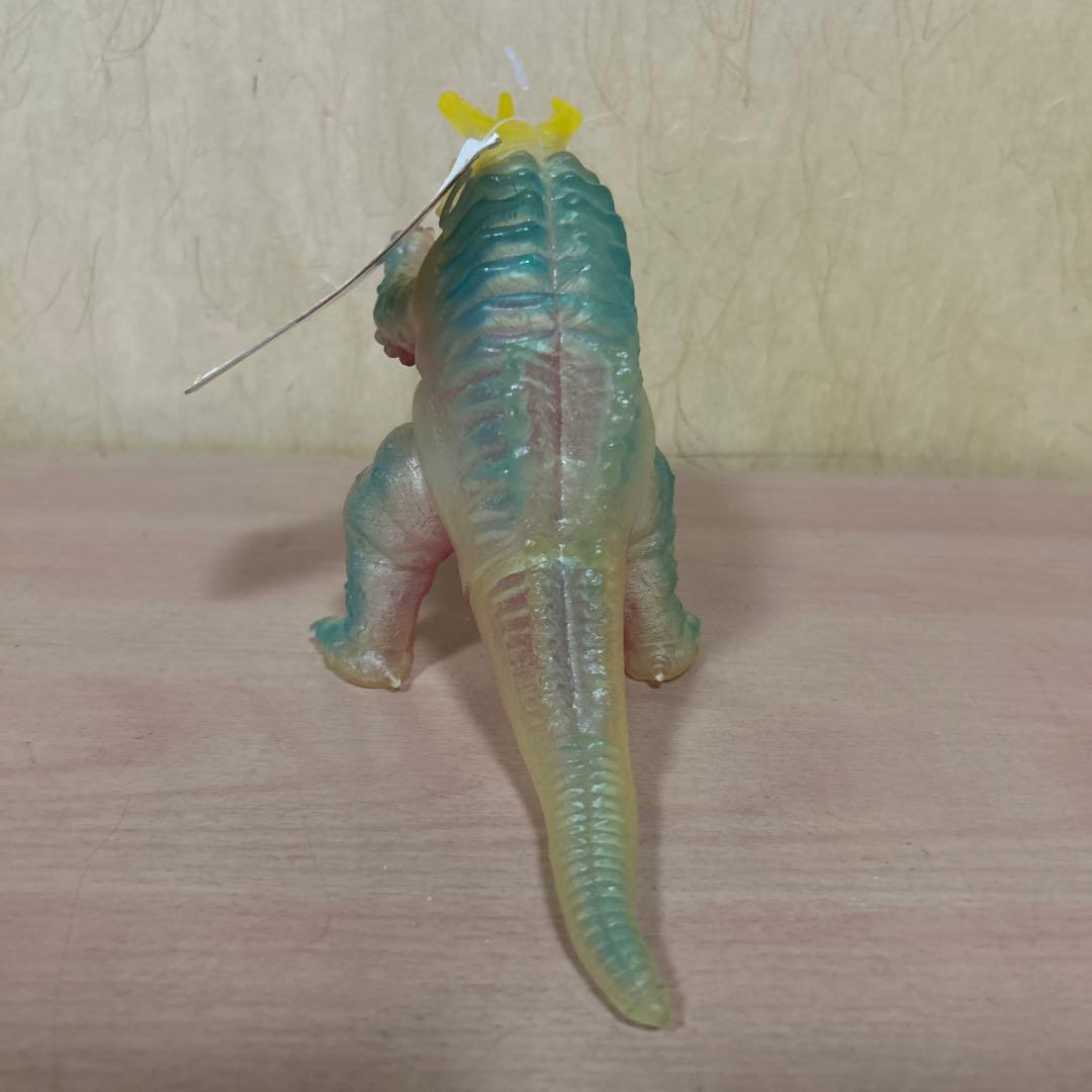 ウルトラ怪獣　ネロンガ　透明バージョン　フィギュア　ソフビ　タグ付き