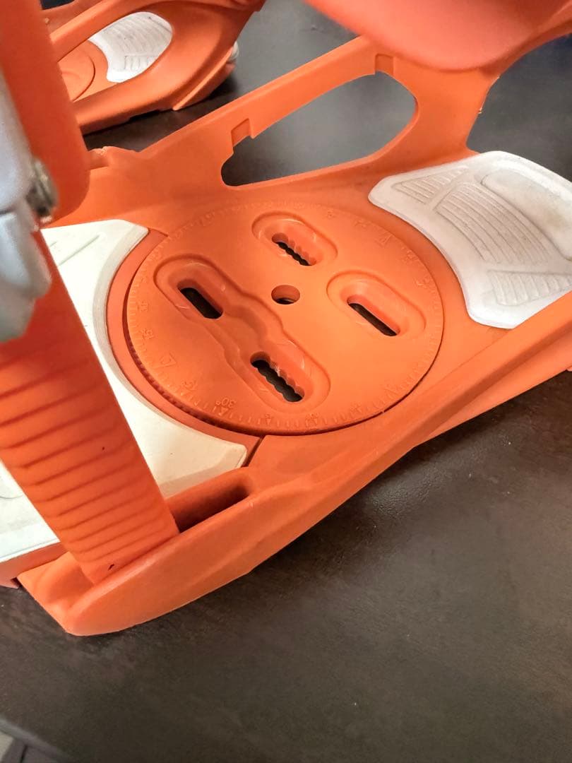 CANVAS スノーボードビンディング Mサイズ(23~27cm)ネジセット