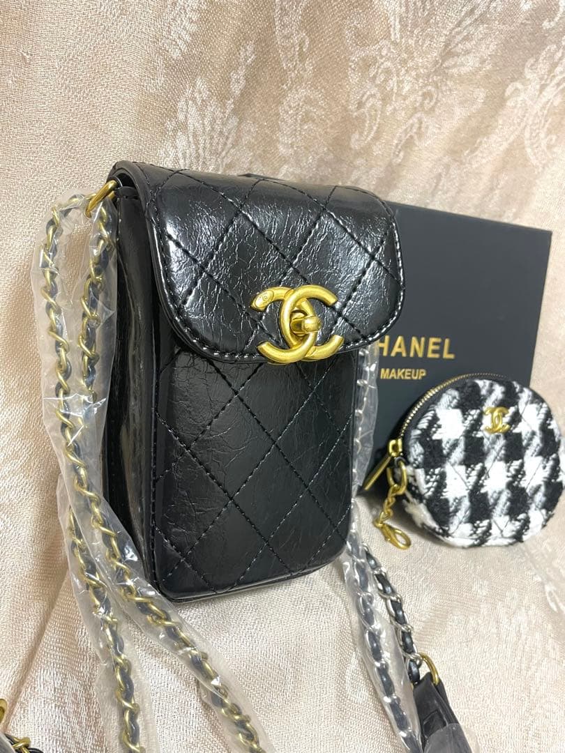 CHANEL スマホショルダーバッグ＆ミニ財布✨限定チャーム付き✨
