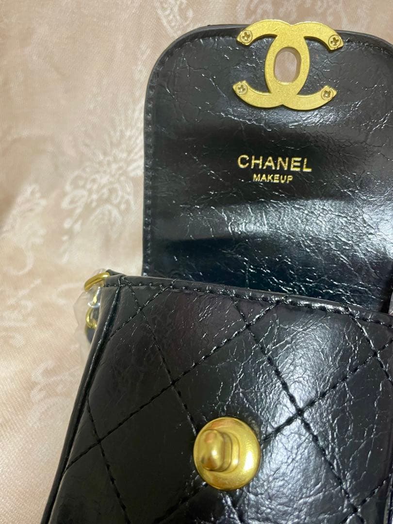 CHANEL スマホショルダーバッグ＆ミニ財布✨限定チャーム付き✨