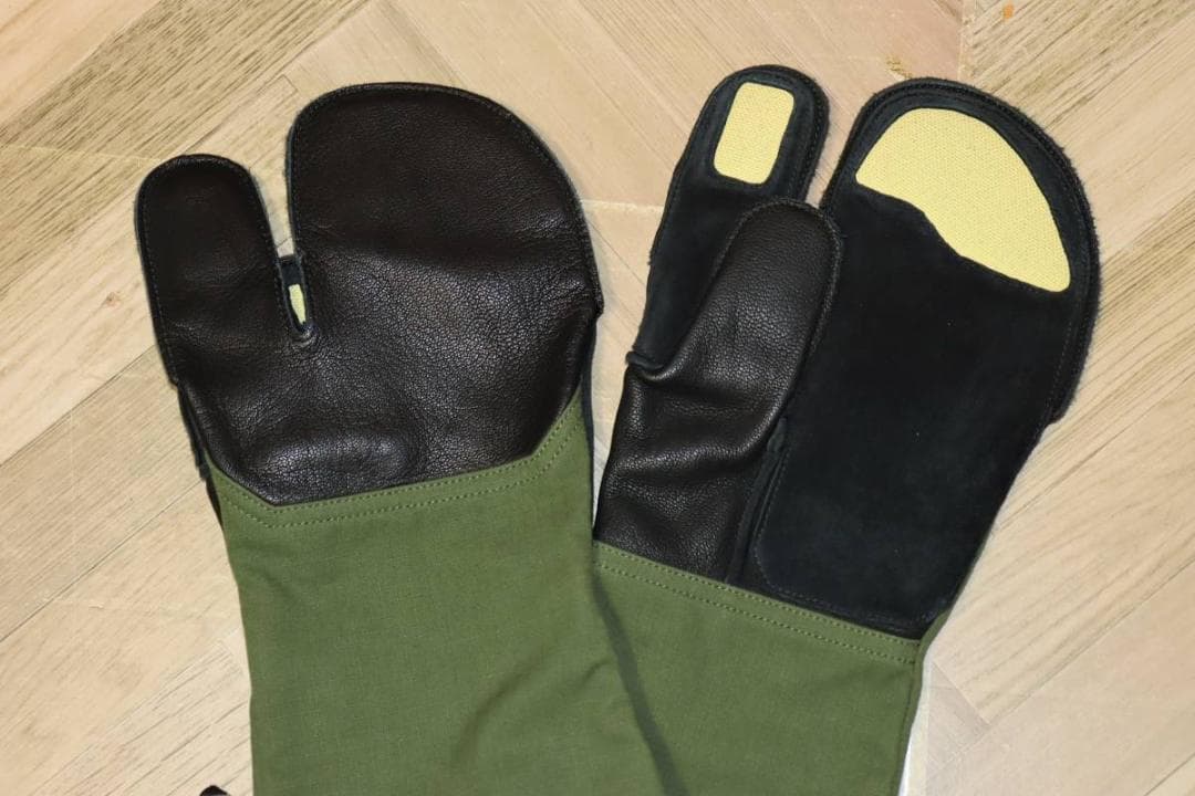 新品 ノースフェイス 焚火グローブ　定価1万4300円 　Ⓗ②