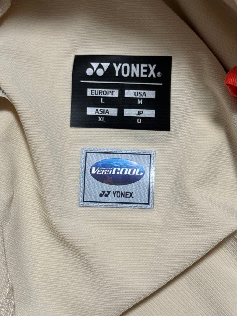 YONEX verycool ショートパンツ　クリーム色