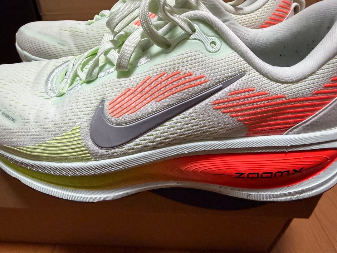NIKE ナイキ AIR ZOOM VOMERO 18 25.5