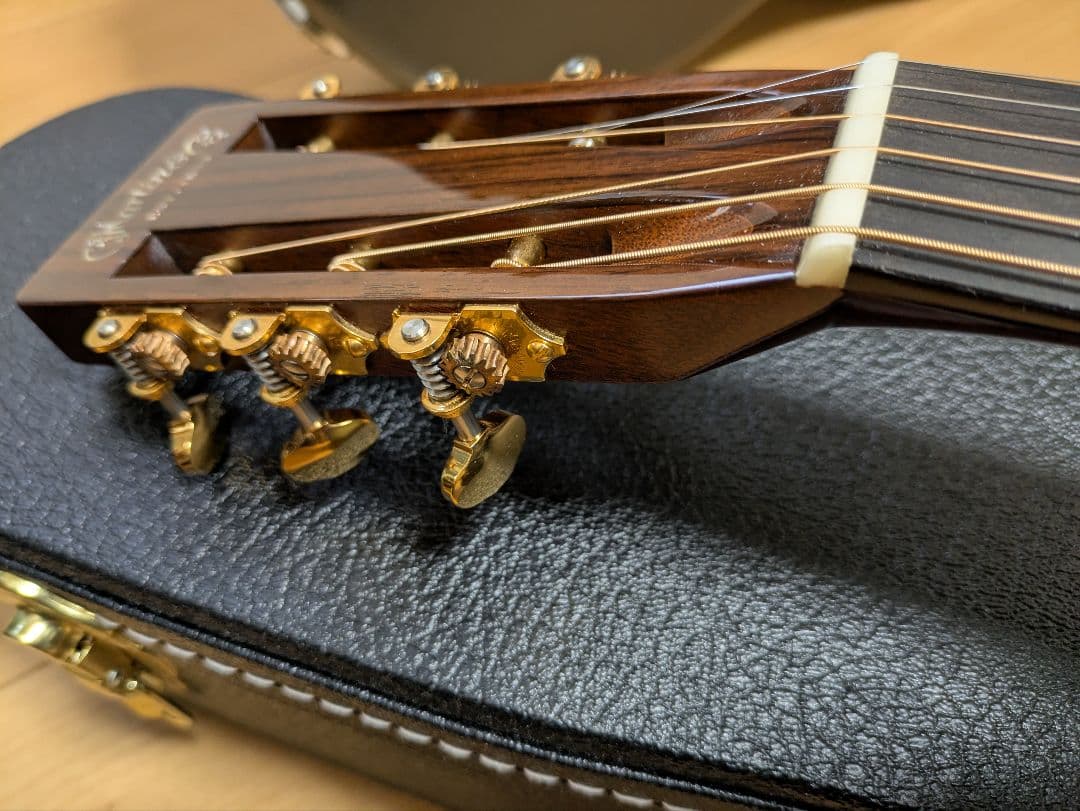 Martin 0012-28 Modern Deluxe 　貴重　保証期間内