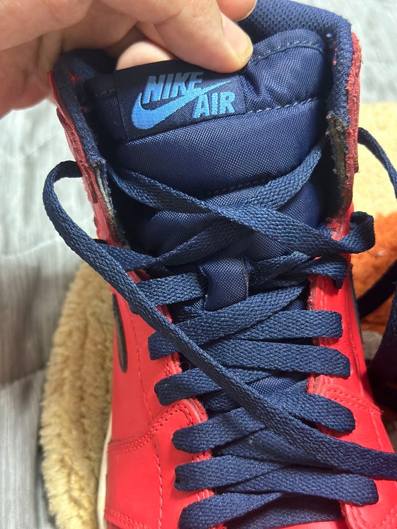 Air Jordan レッド ハイカットシューズ