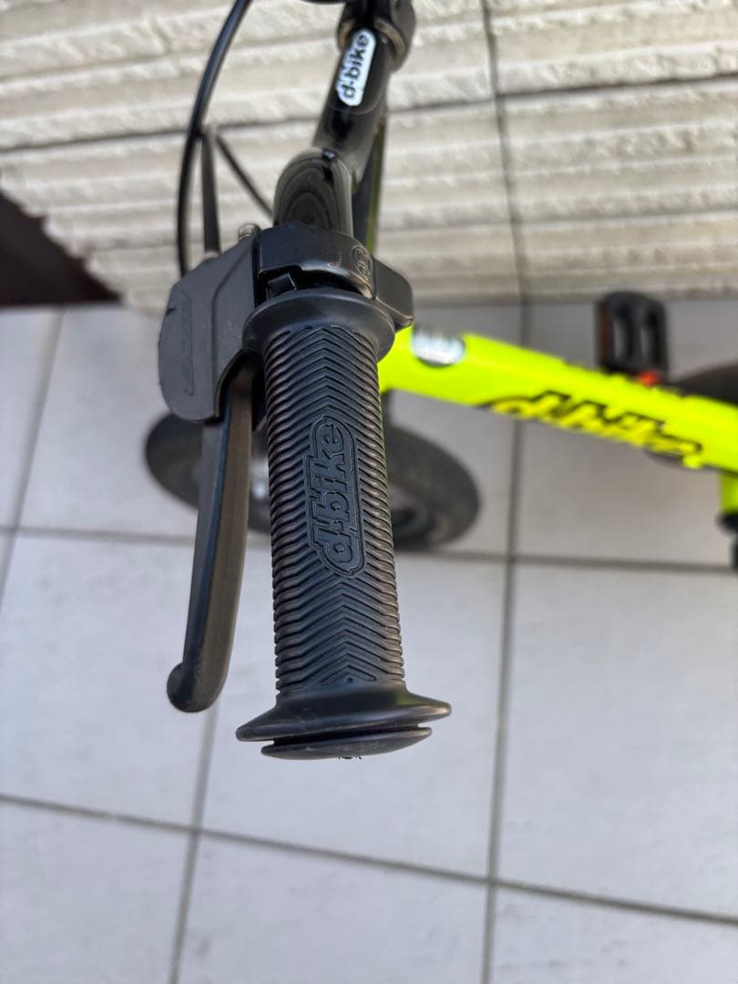 d-bike 12インチ キッズバイク 蛍光イエロー　美品です！