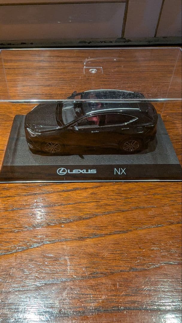 Lexus NX ミニカー 黒