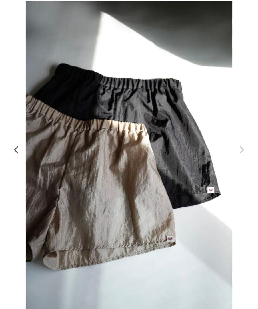 お得 新品 unoa ウノア ショートパンツ S ベージュ バレエ サウナパンツ