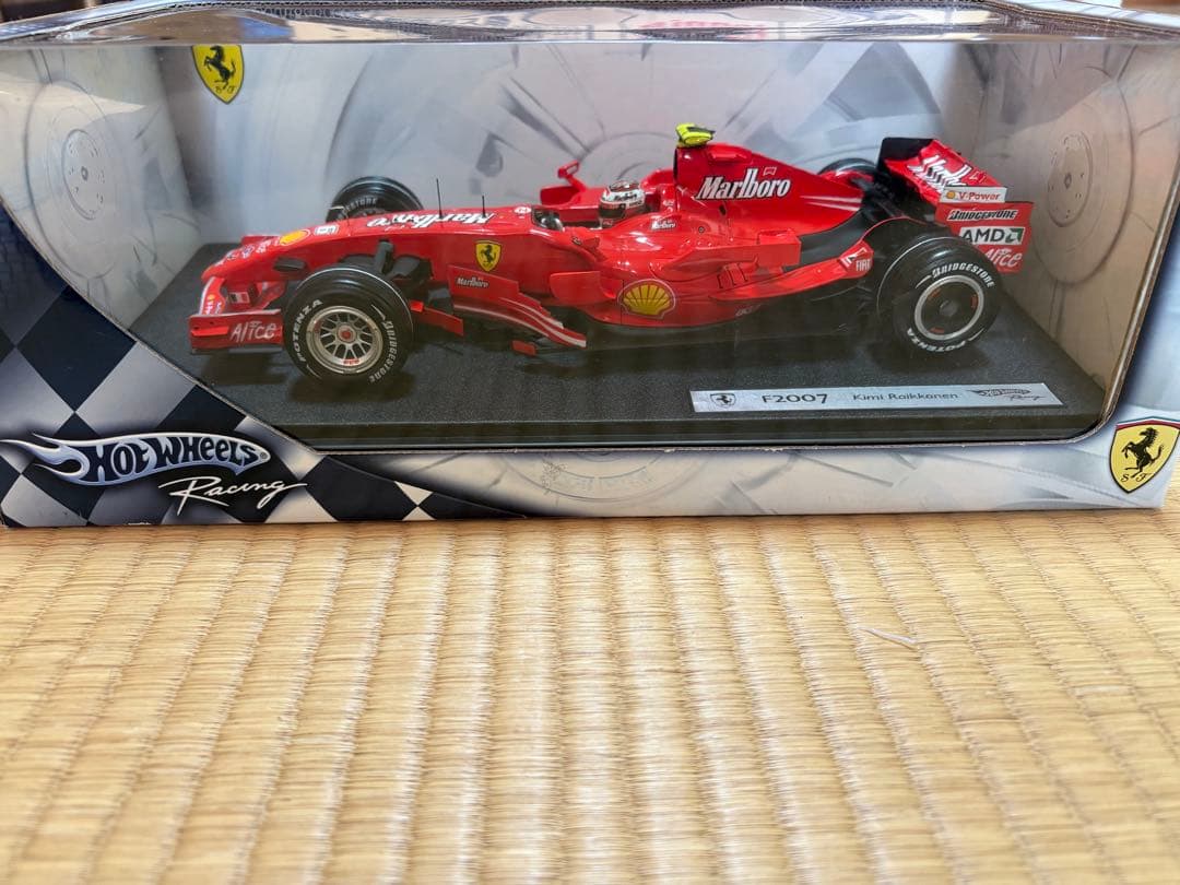 Ferrari F2007 Hot Wheels 1/18 マルボロステッカー