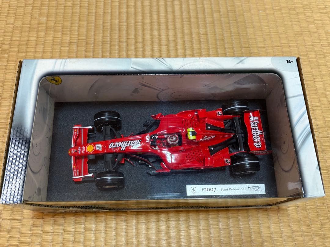 Ferrari F2007 Hot Wheels 1/18 マルボロステッカー