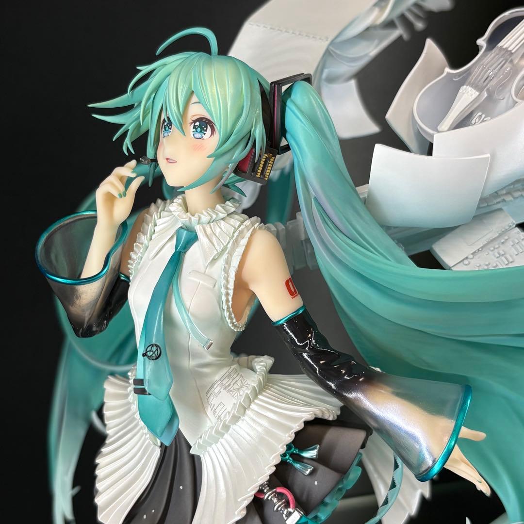 初音ミク Happy 16th Birthday Ver. 1/7 フィギュア