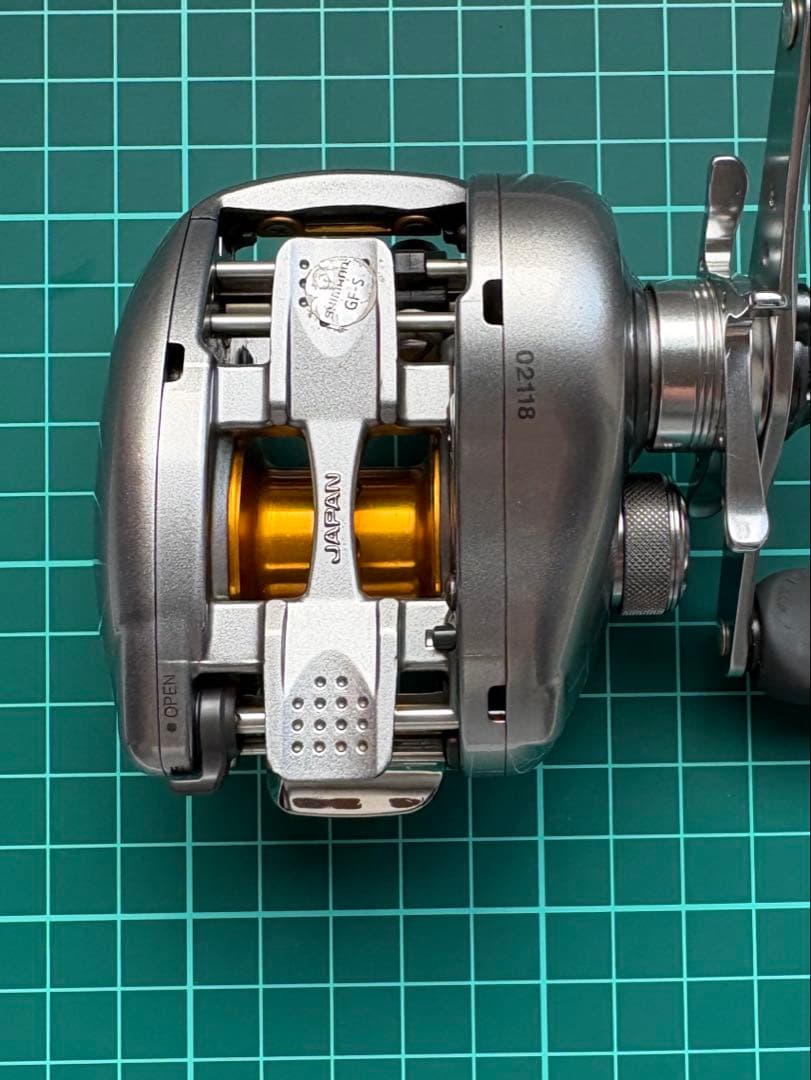 シマノ　07メタニウムMg 6.2 レフトハンドル