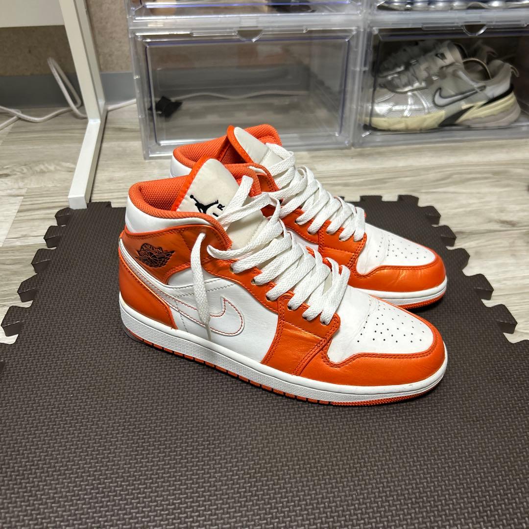 NIKEエアジョーダン1 MID オレンジ/ホワイト 希少品