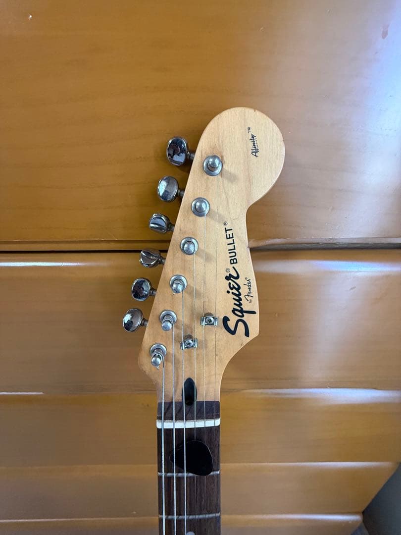 ギター Squier Affinity Stratocaster BULLET