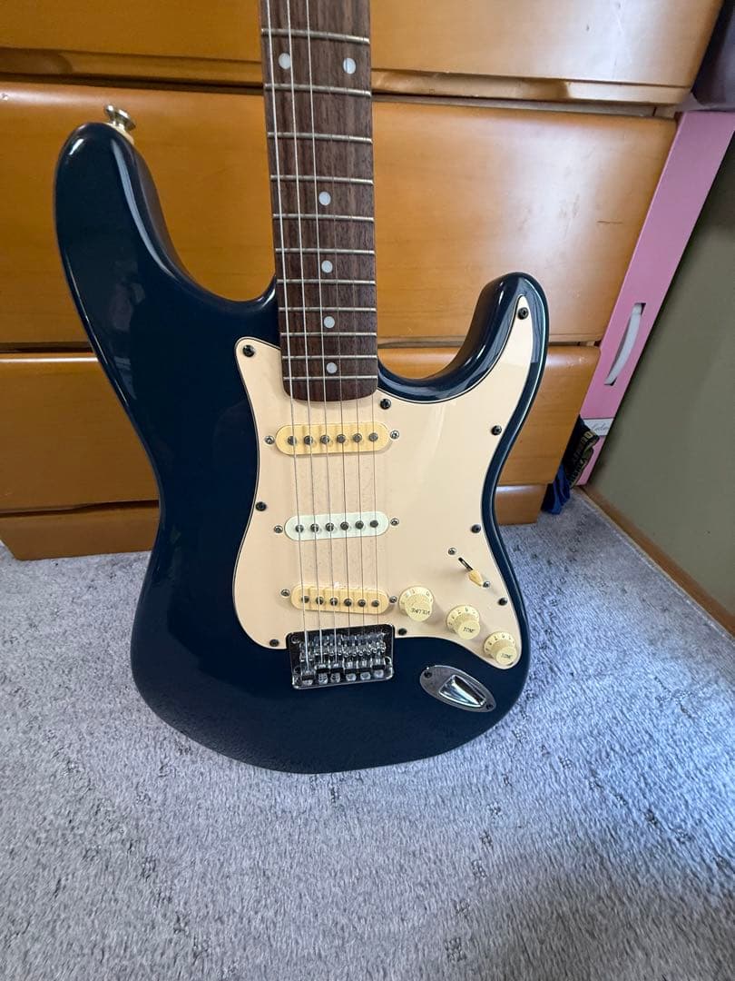 ギター Squier Affinity Stratocaster BULLET
