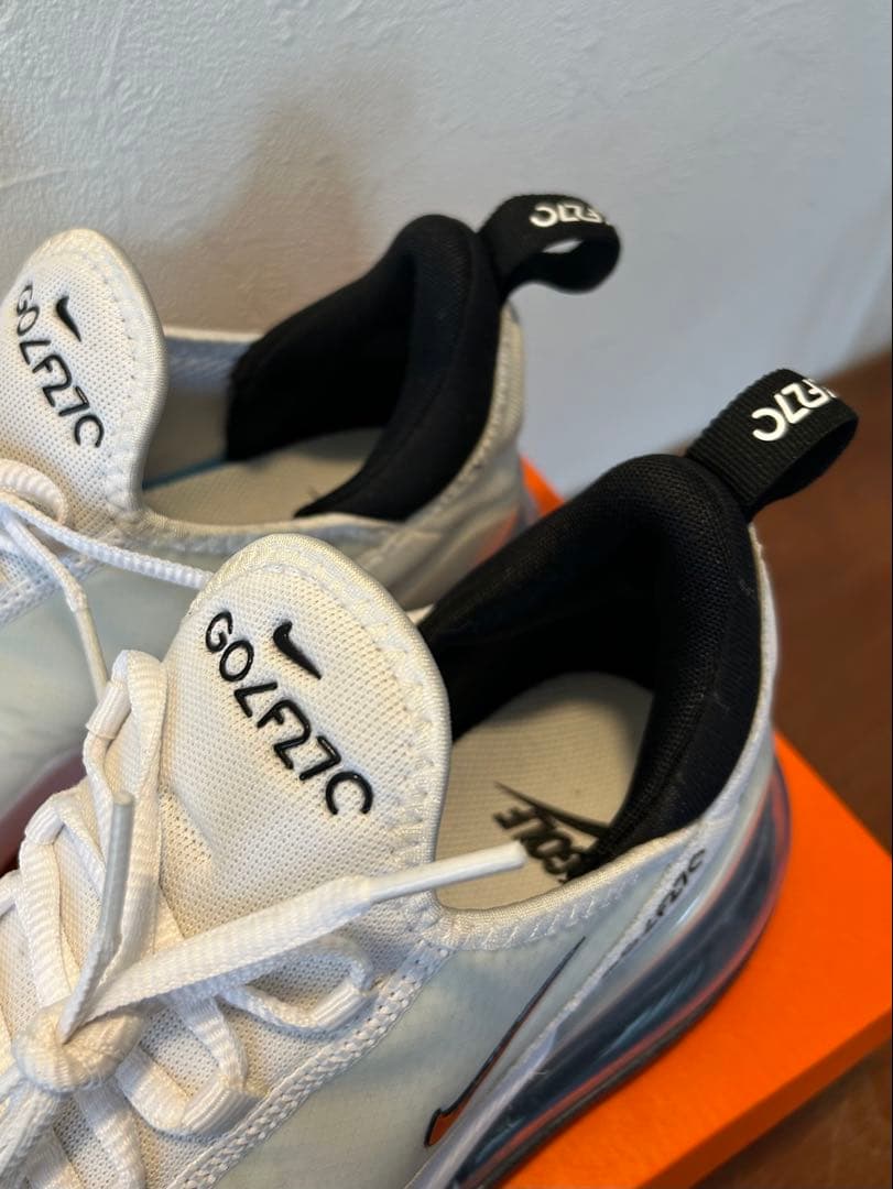 シューズ(男性用) NIKE AIR MAX 270G
