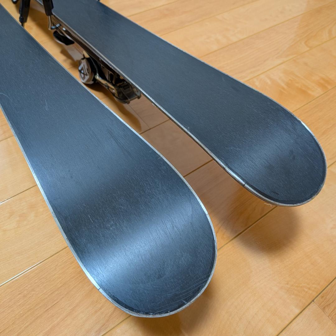 SALOMON サロモン SHORT KART（125cm）ミッドスキー