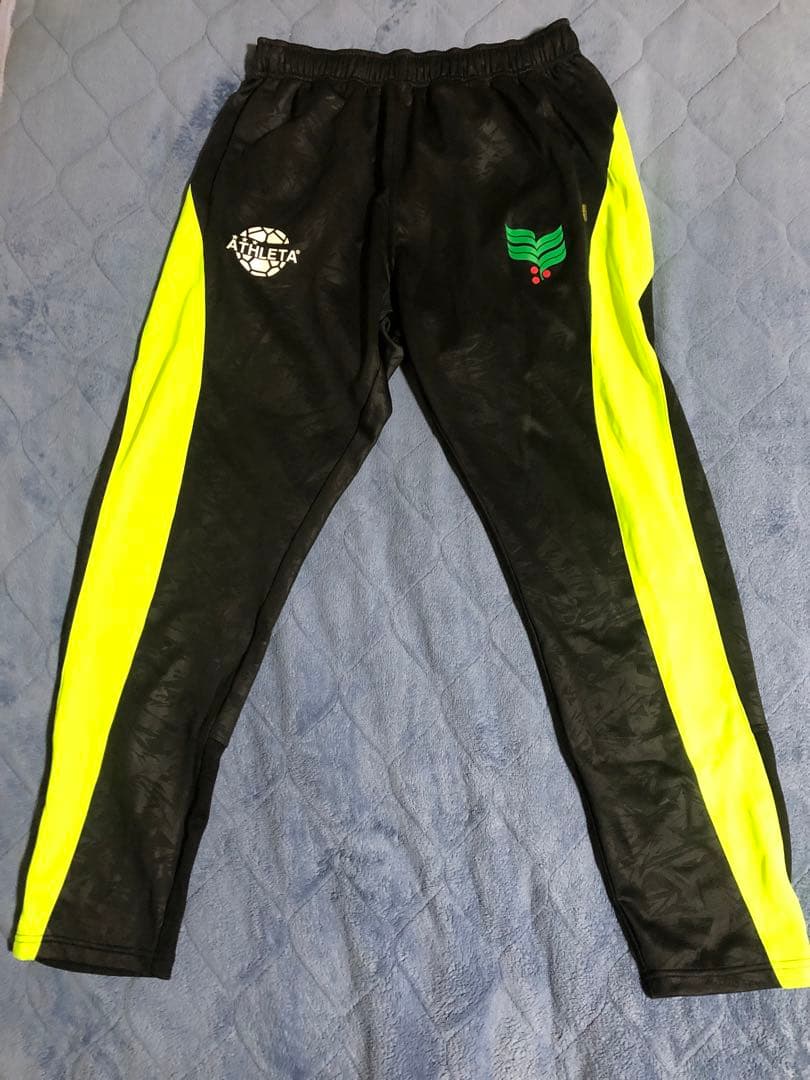 ATHLETA ジャージ 上下セット ブラック/イエロー　サイズＬ