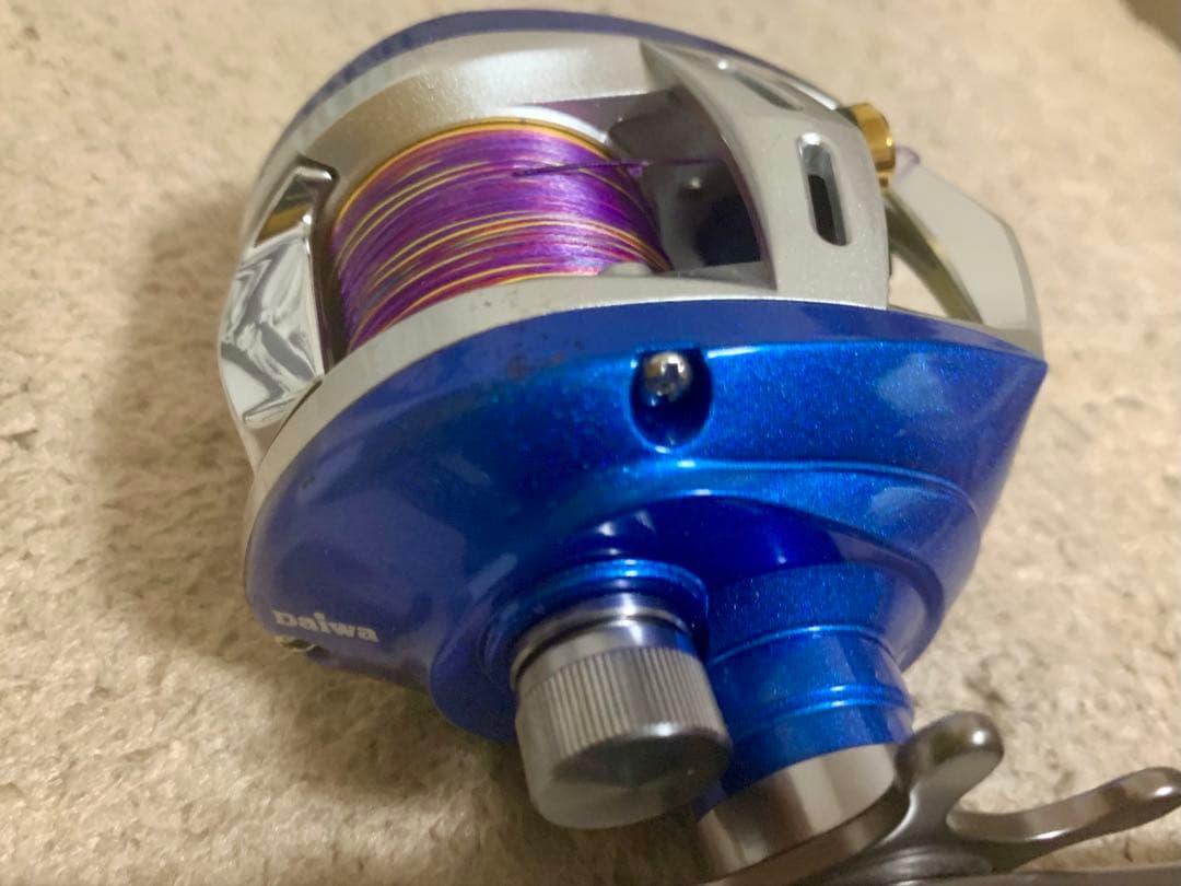リール Daiwa AIRD 100R