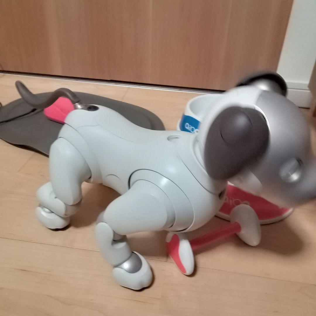 SONY■aibo アイボ　シルバー ロボット犬 フードボウル　アイボーン付