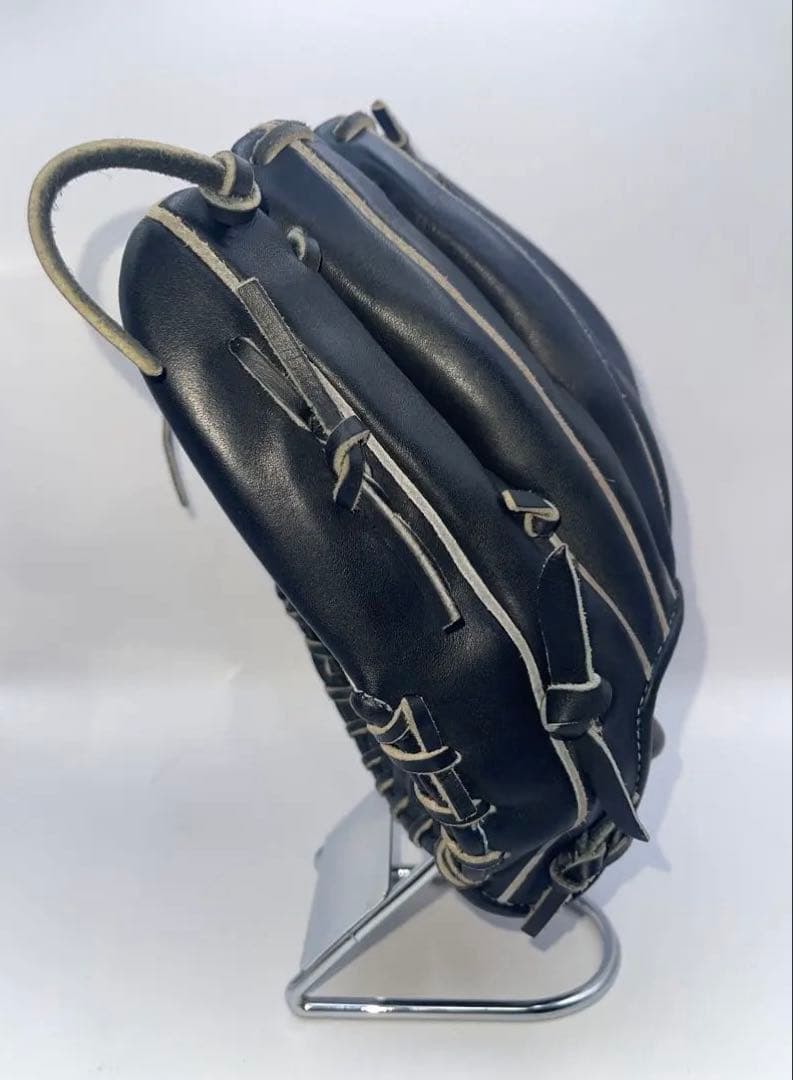 ミズノプロ　軟式グローブ　内野手用　型付け済み　黒
