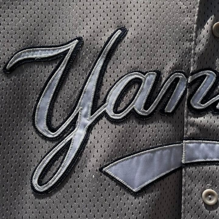 人気銘柄 USA製 90's NewYork Yankees 古着 ゲームシャツ