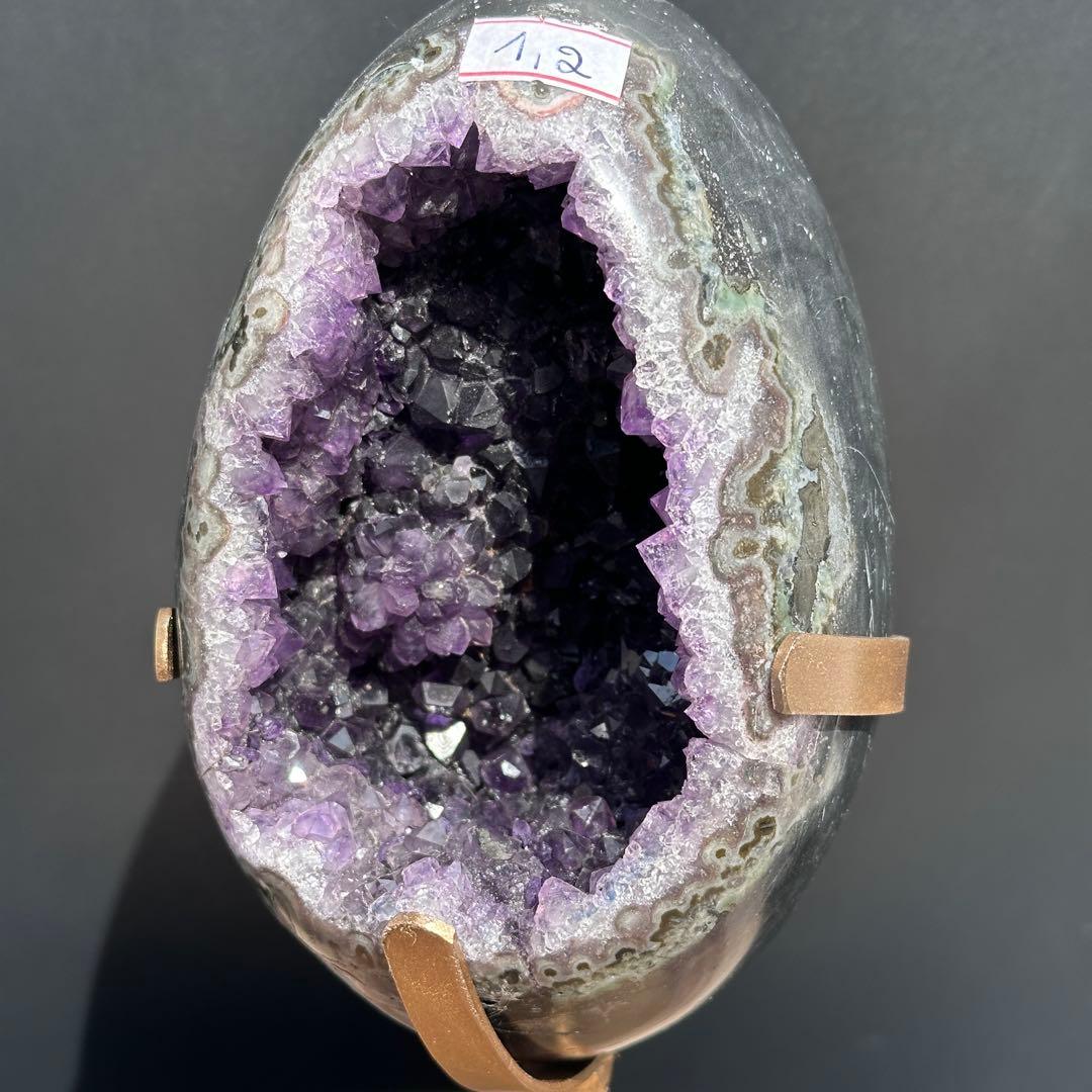 天然石アメジストのドーム　置物　台座付きG.58