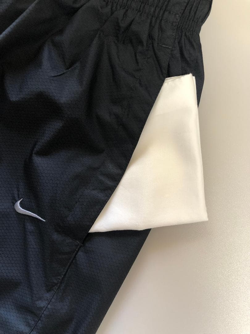 美品　ナイキ NIKE トラックパンツ　ランニング　サッカー　ダイエット　黒