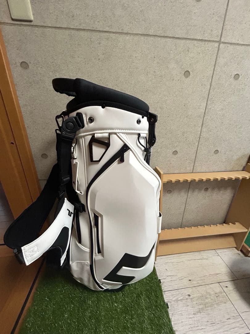 J.LINDEBERG スタンド式キャディバッグ