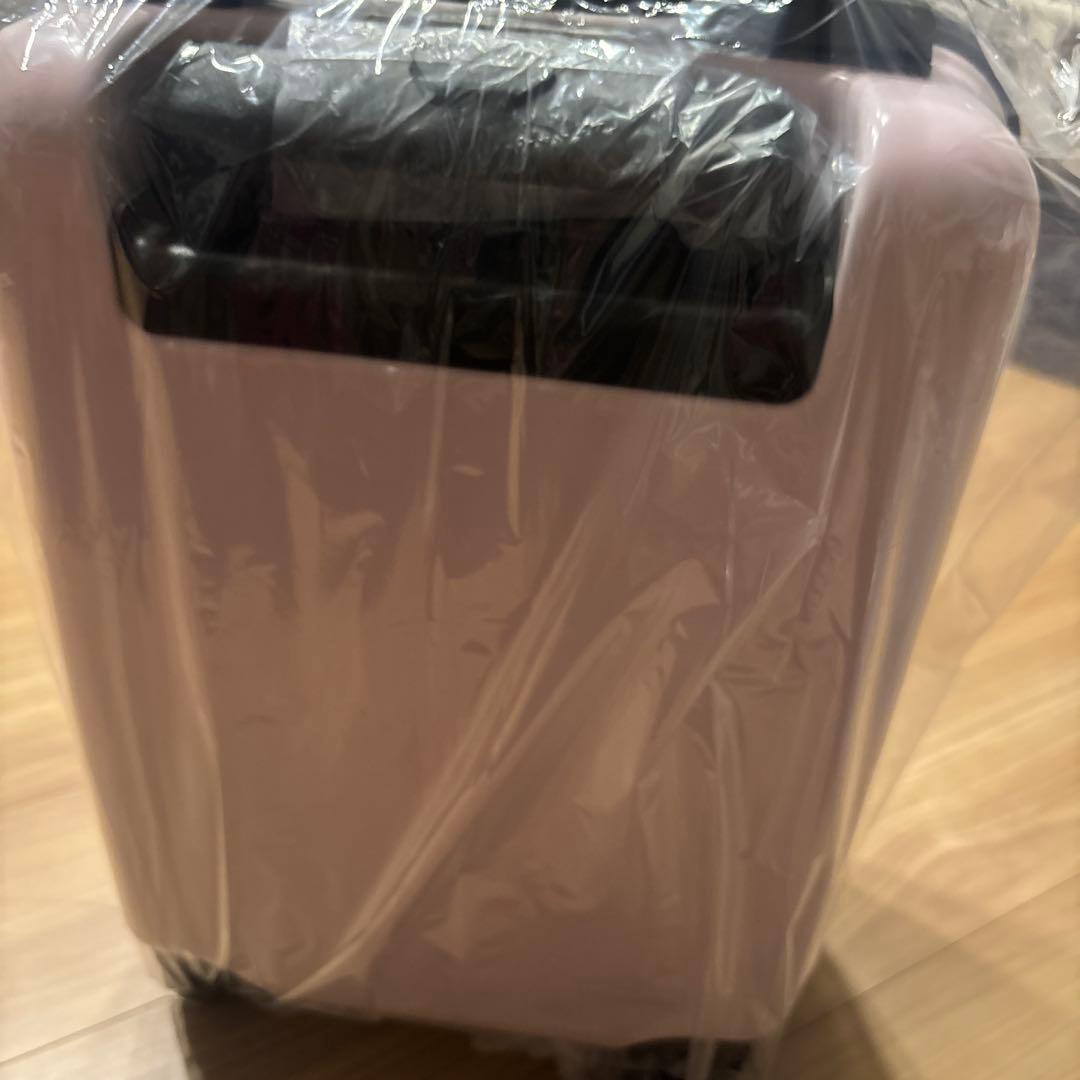 新品 サンリオ 一番くじ リルアラモード キャリーケース