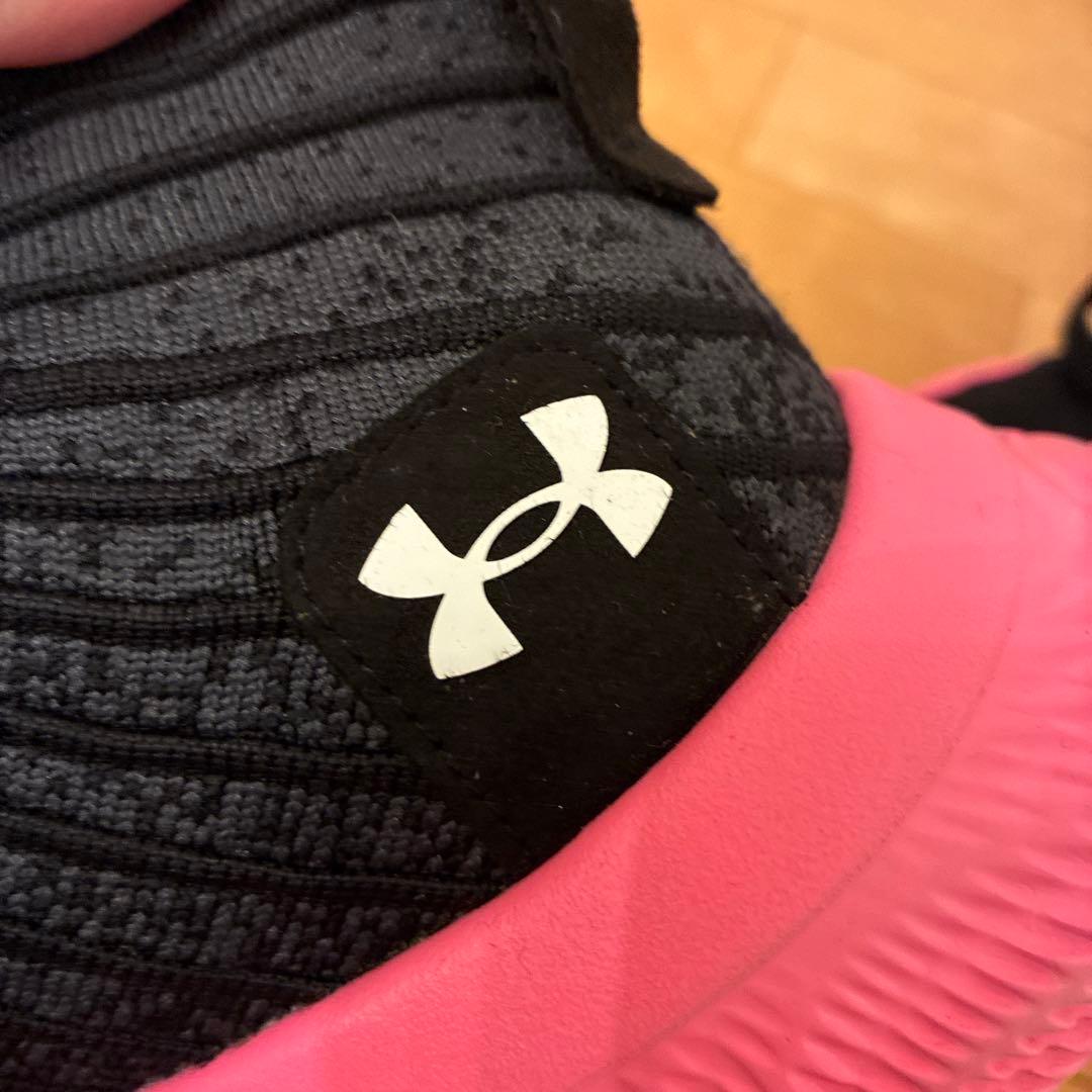 美品！UA FLOW FUTR X ELITE フロー フューチャー エリート