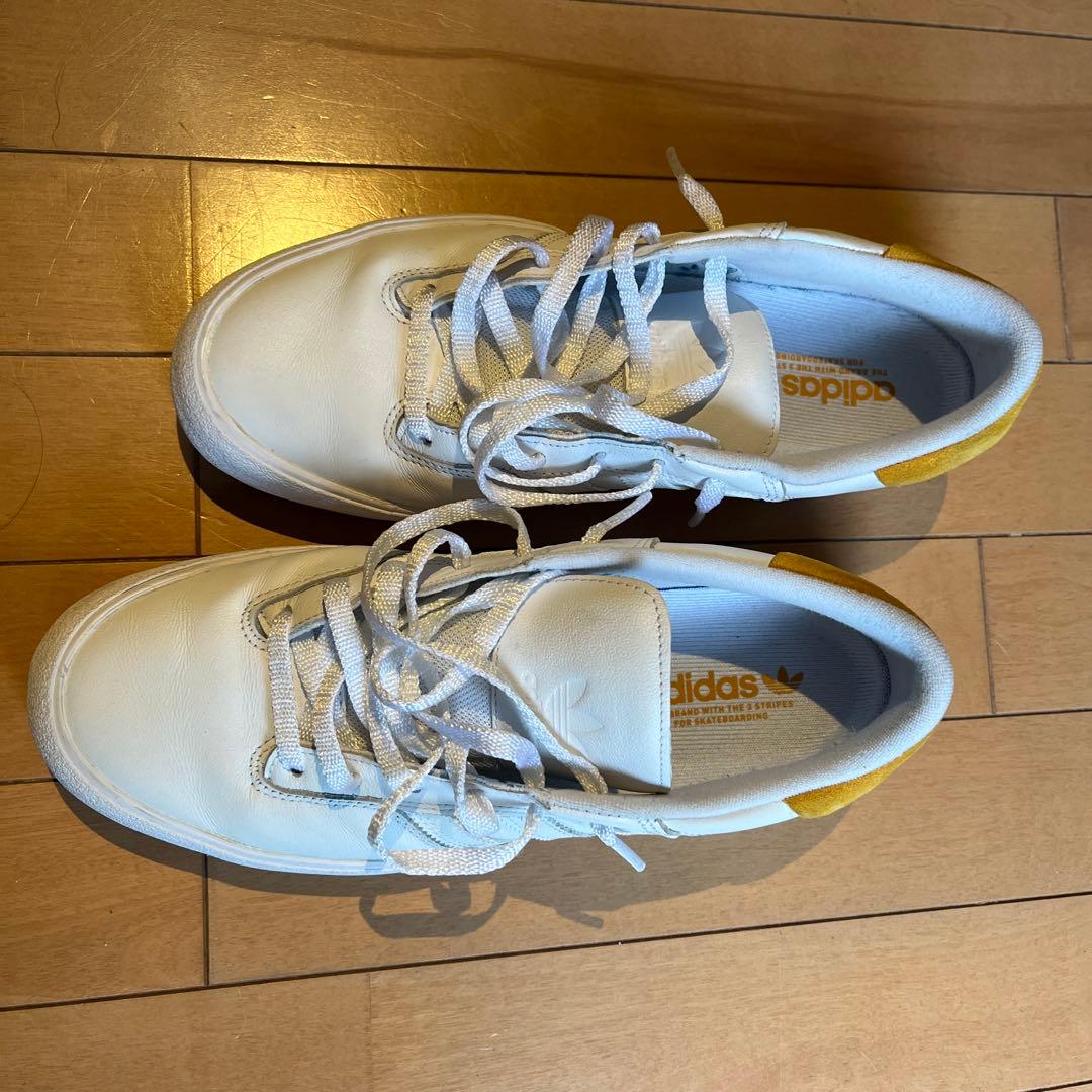adidasスケートボードシューズ（29㎝）