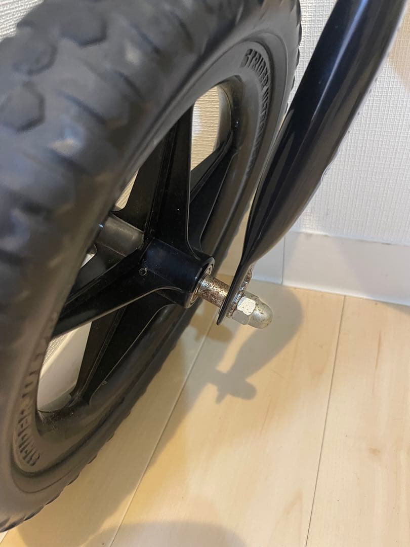 ストライダー　イエロー