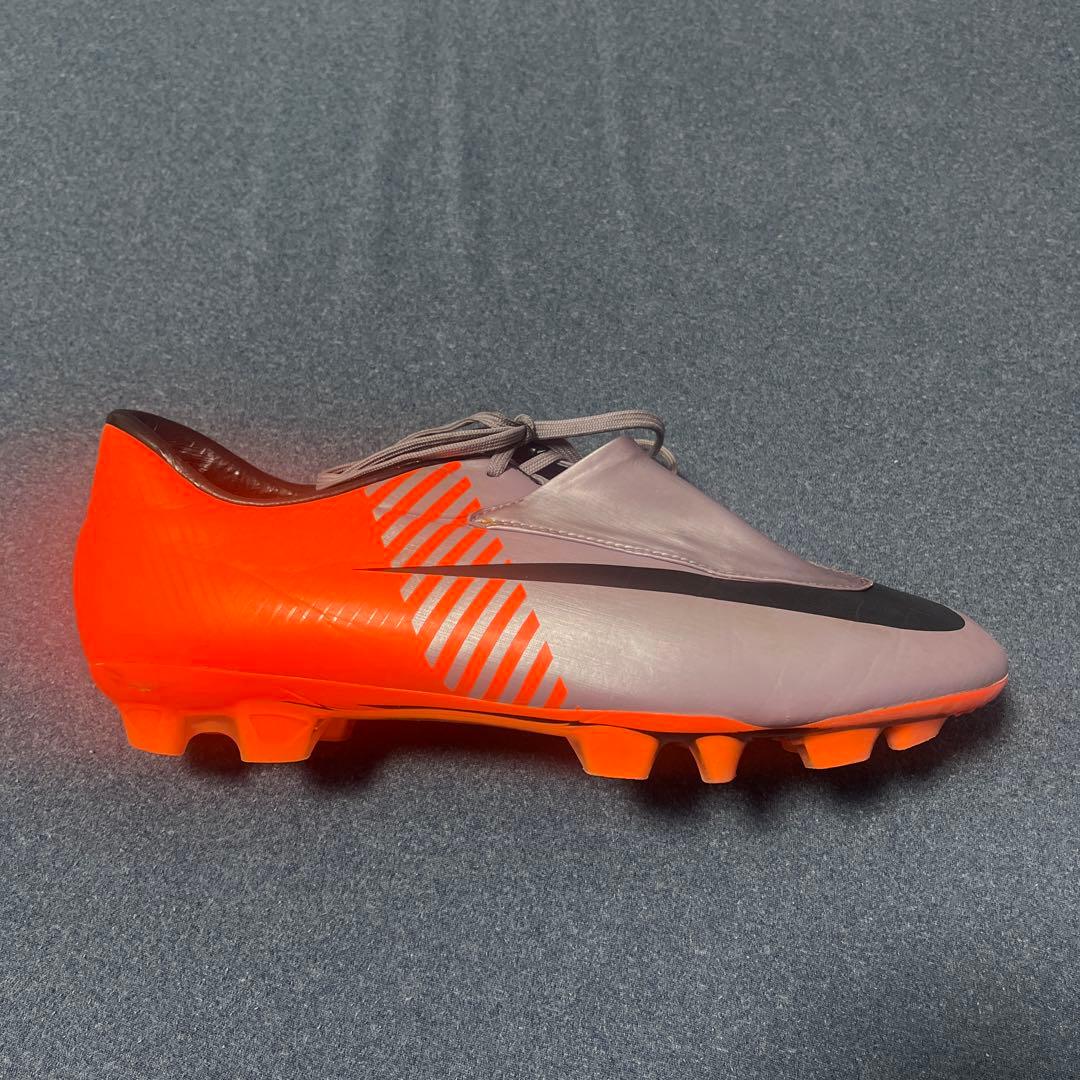 Nike サッカーシューズ スパイク グレー/オレンジ
