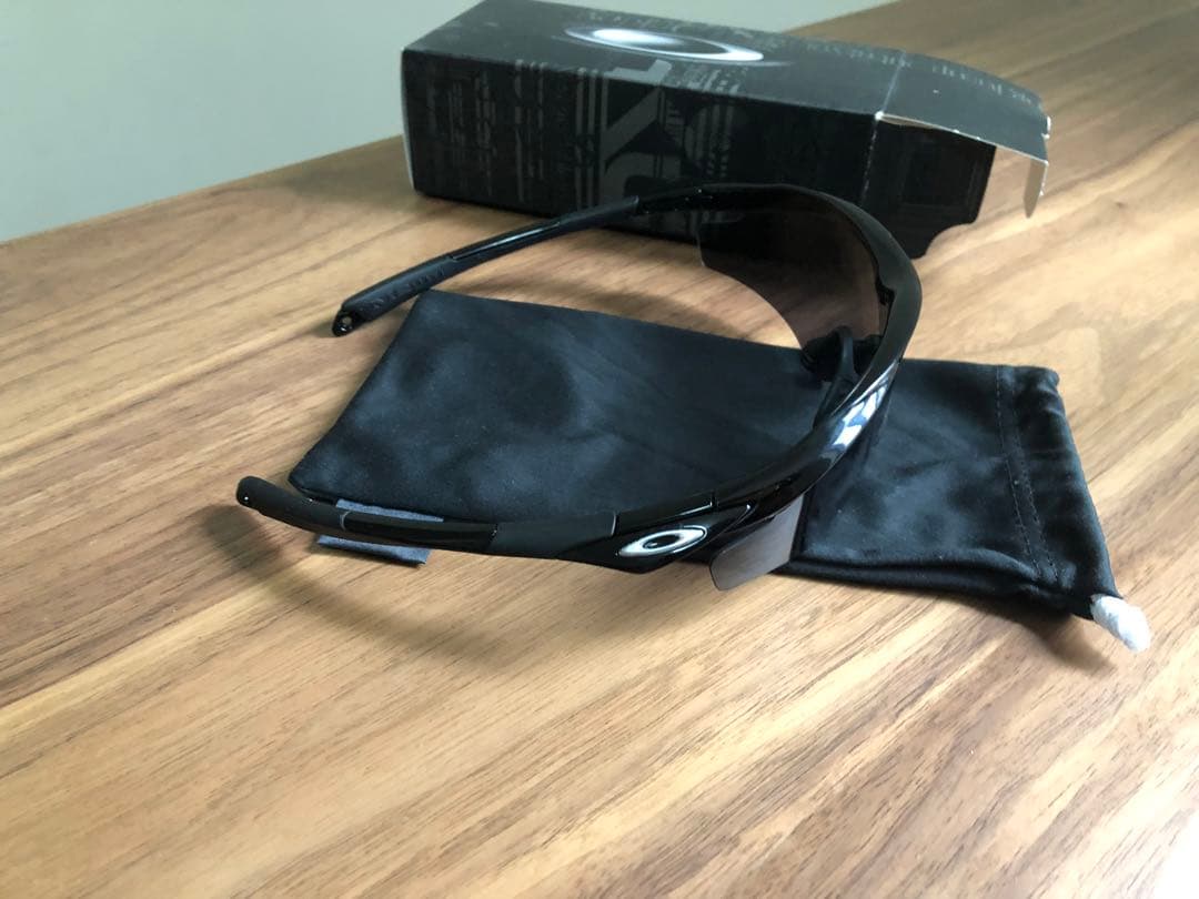 【新品未使用】オークリー  サングラス