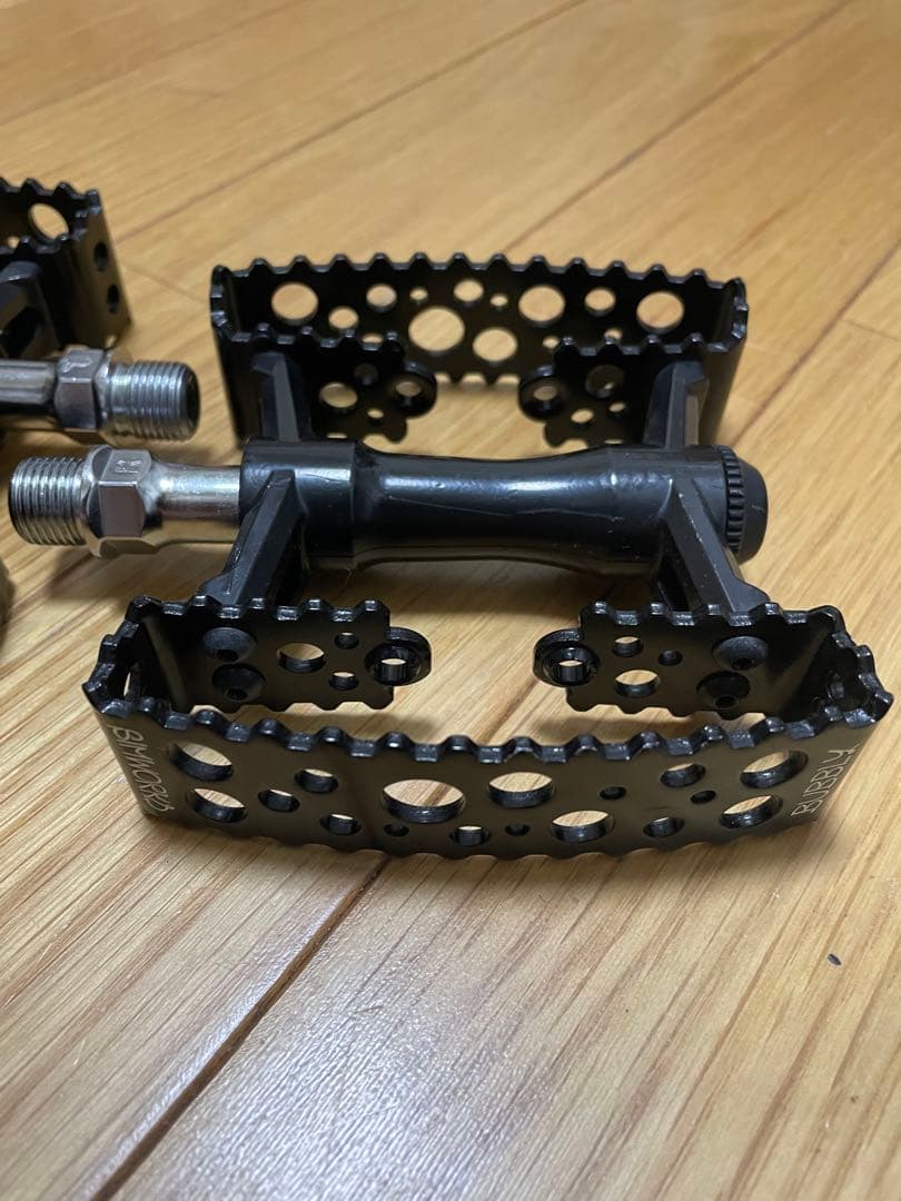 simworks bubbly pedal mks フラットペダル ブラック