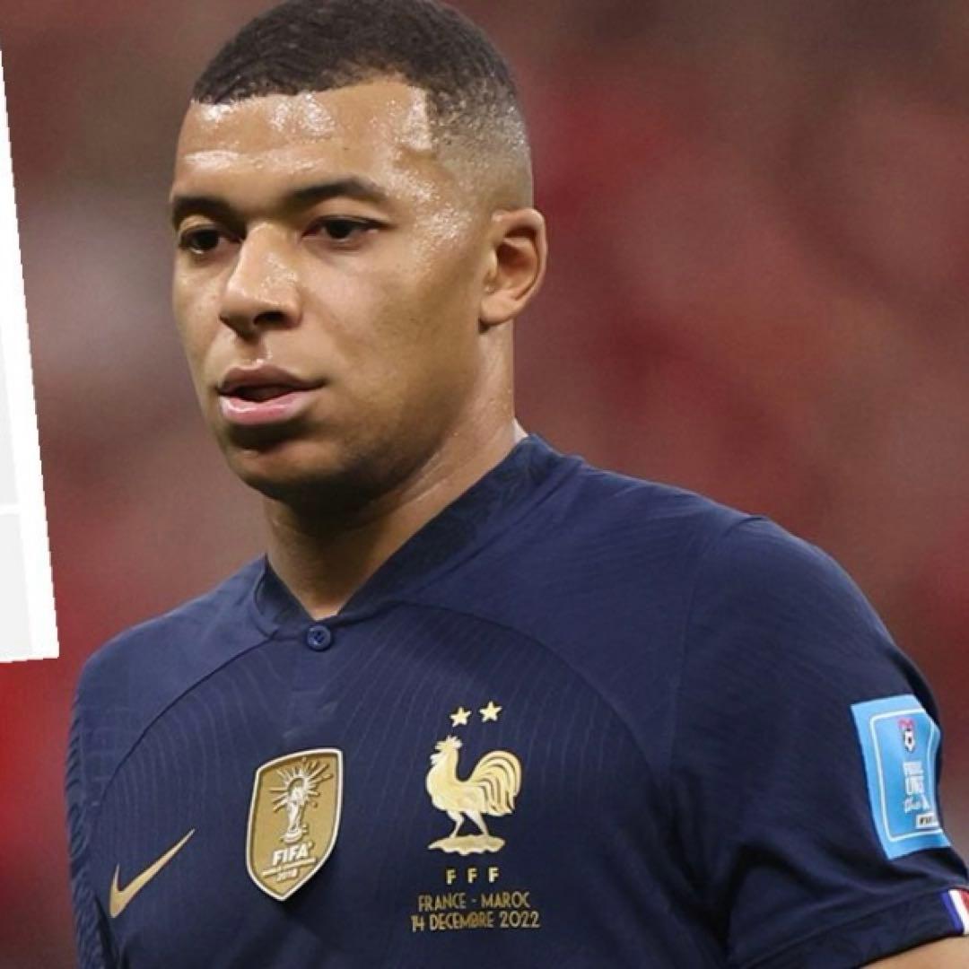 フランス代表 2022W杯 エンバペ ユニフォーム レアルマドリード