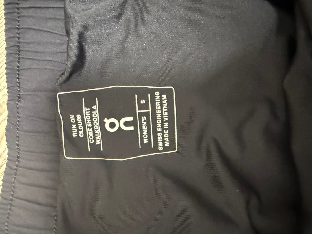 On オン　on core shorts WalkGood