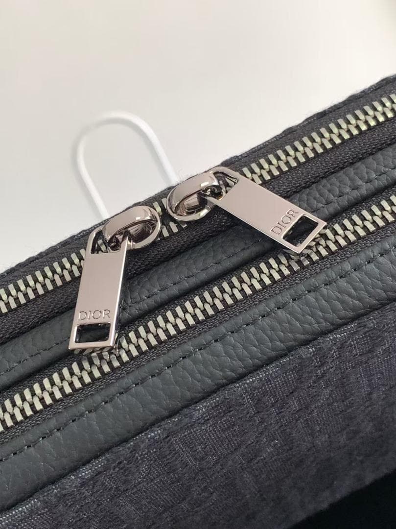【美品】メッセンジャーバッグ ショルダーバッグ