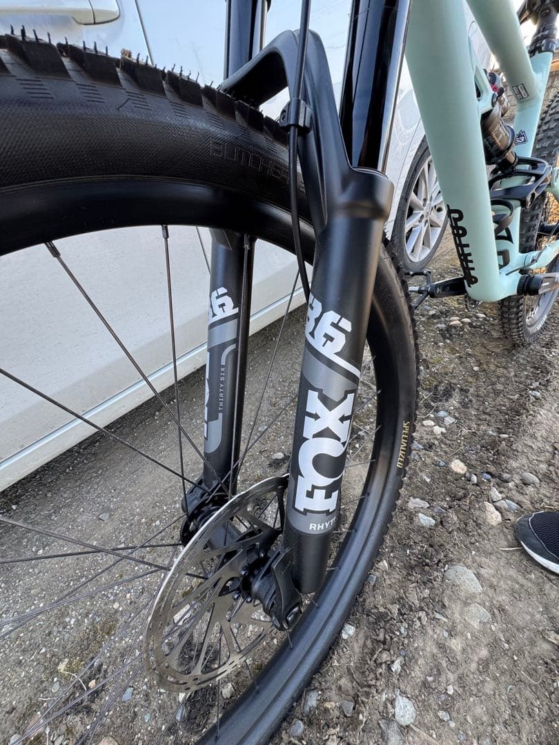 価格交渉可　specialized status160