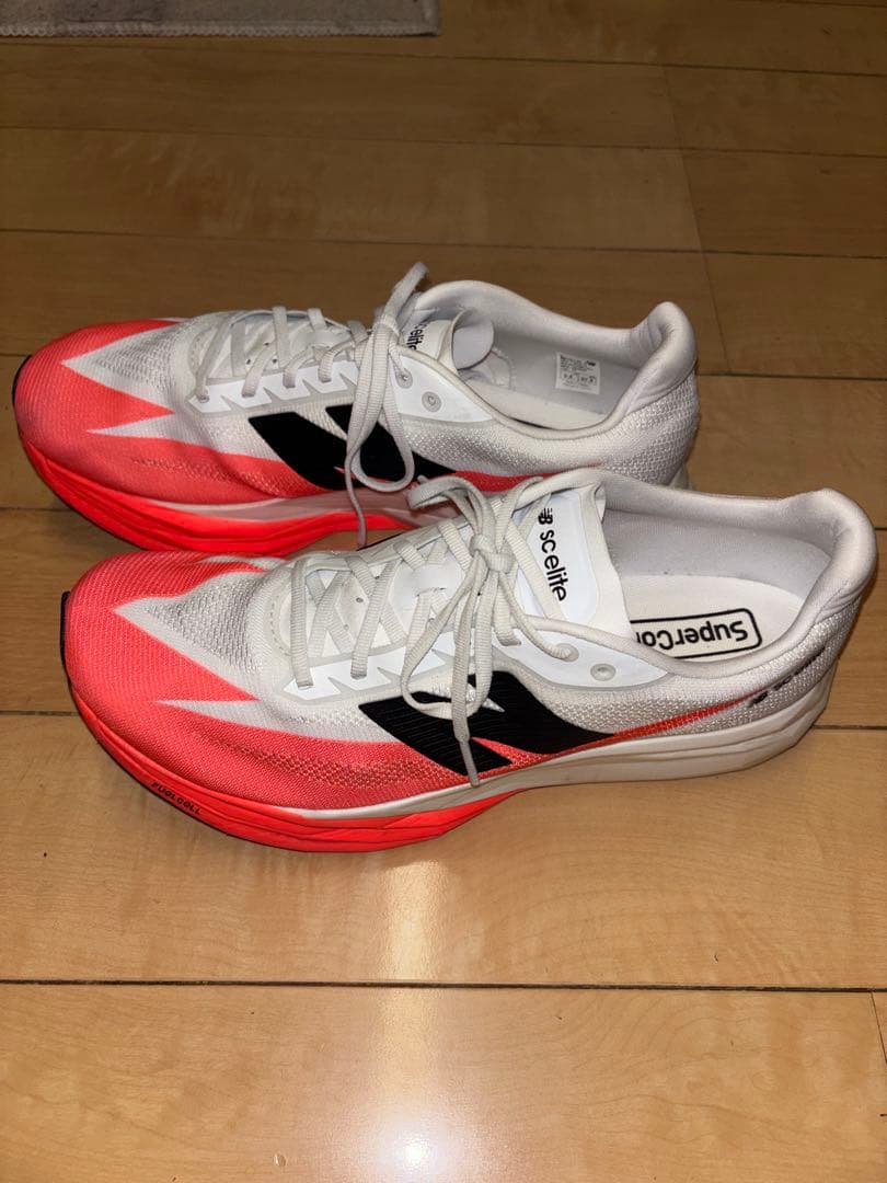 【美品】ニューバランス FuelCell SC Elite v5 27.5cm