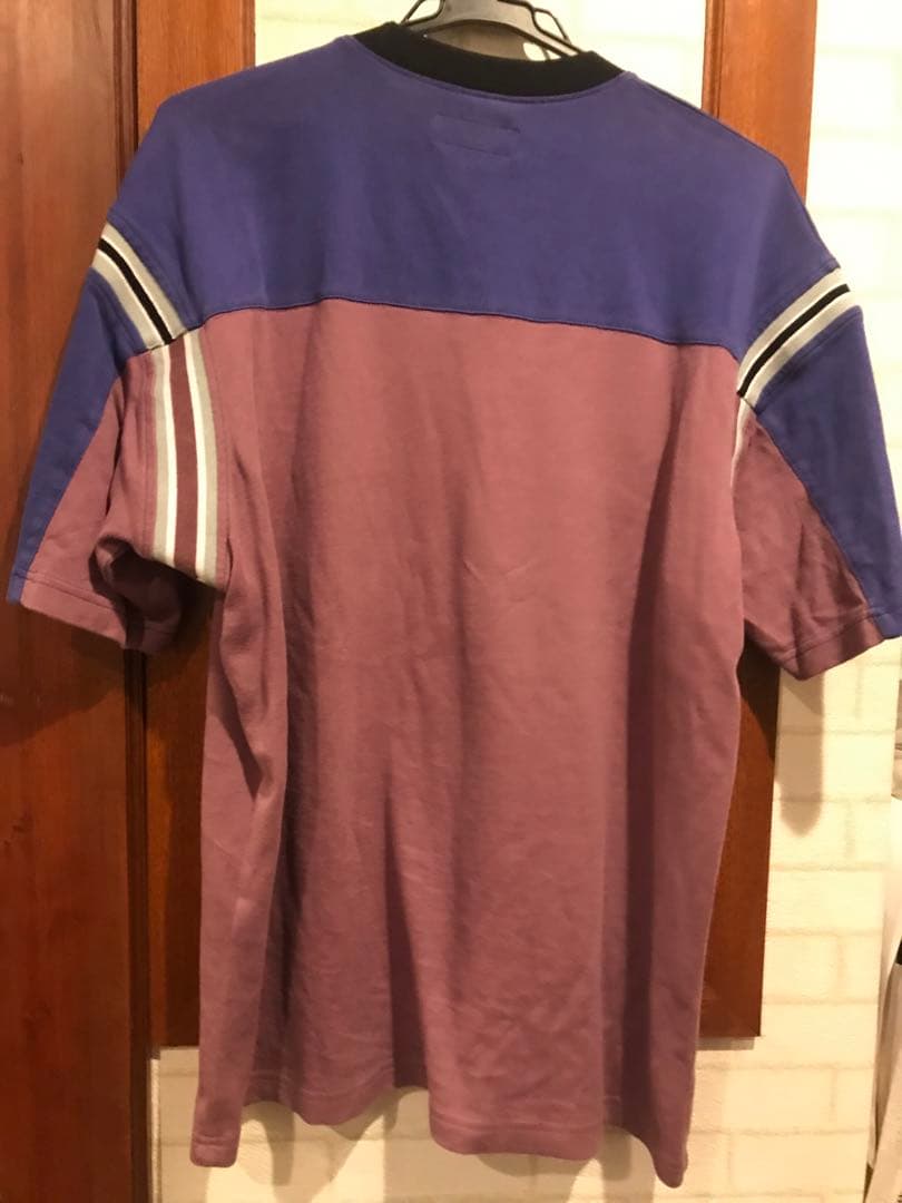 supreme Split Foot ball tシャツ