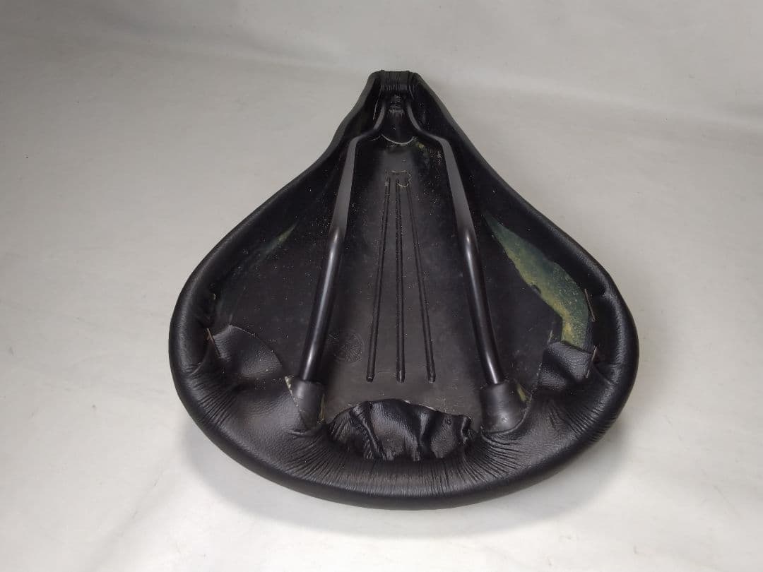 ヴィンテージ　サドル ◆ANATOMIC セライタリア　未使用品？